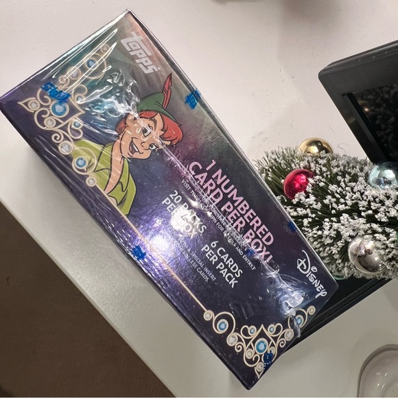 Topps Disney Wonder 2025 Trading Cards - hobby box retail break - Picture 4 of 5